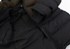 Mads Nørgaard black/demitasse vinterjakke Junino